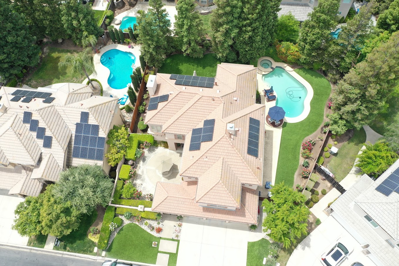 Expert roofing contractor Connecticut - Roof Next CT